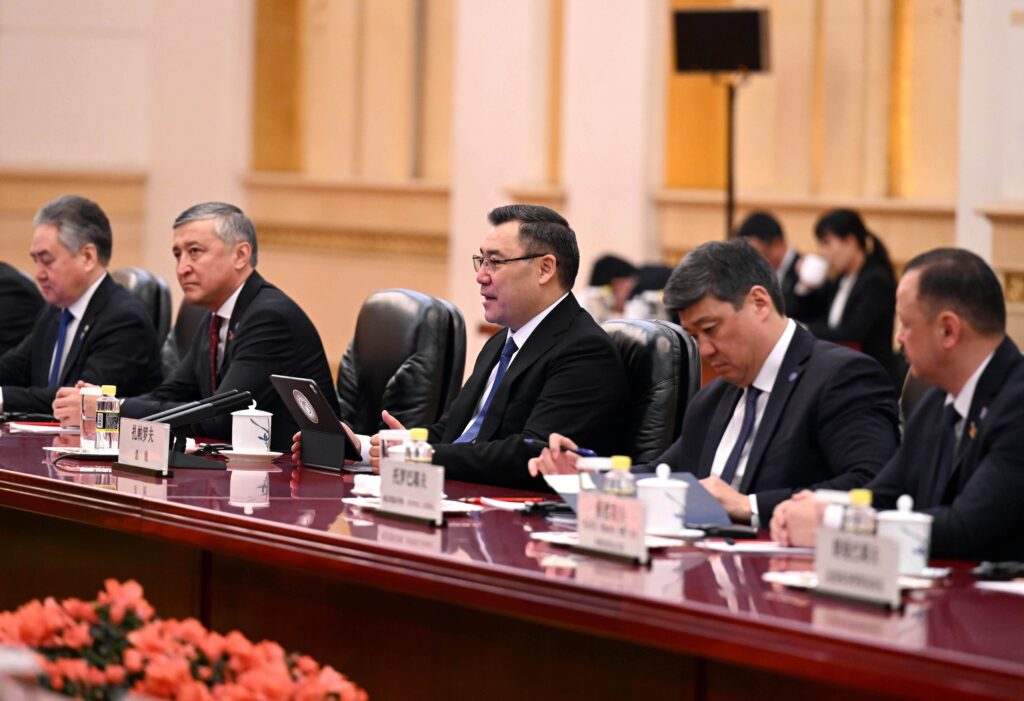 Sadyr Japarov Li Qiang Kirgizstan Chine Discussions