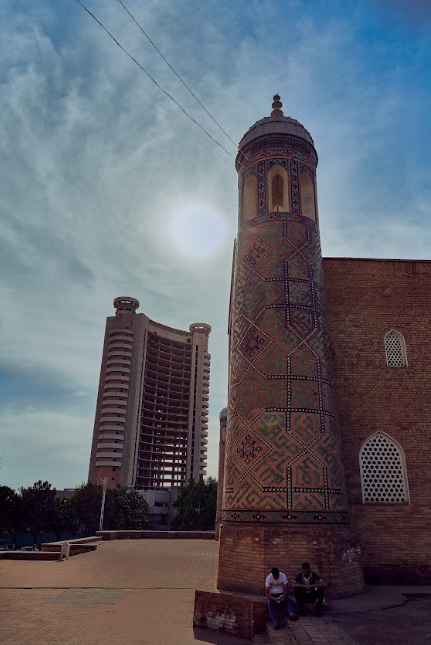 Ouzbékistan madrasa Kukeldach minaret
